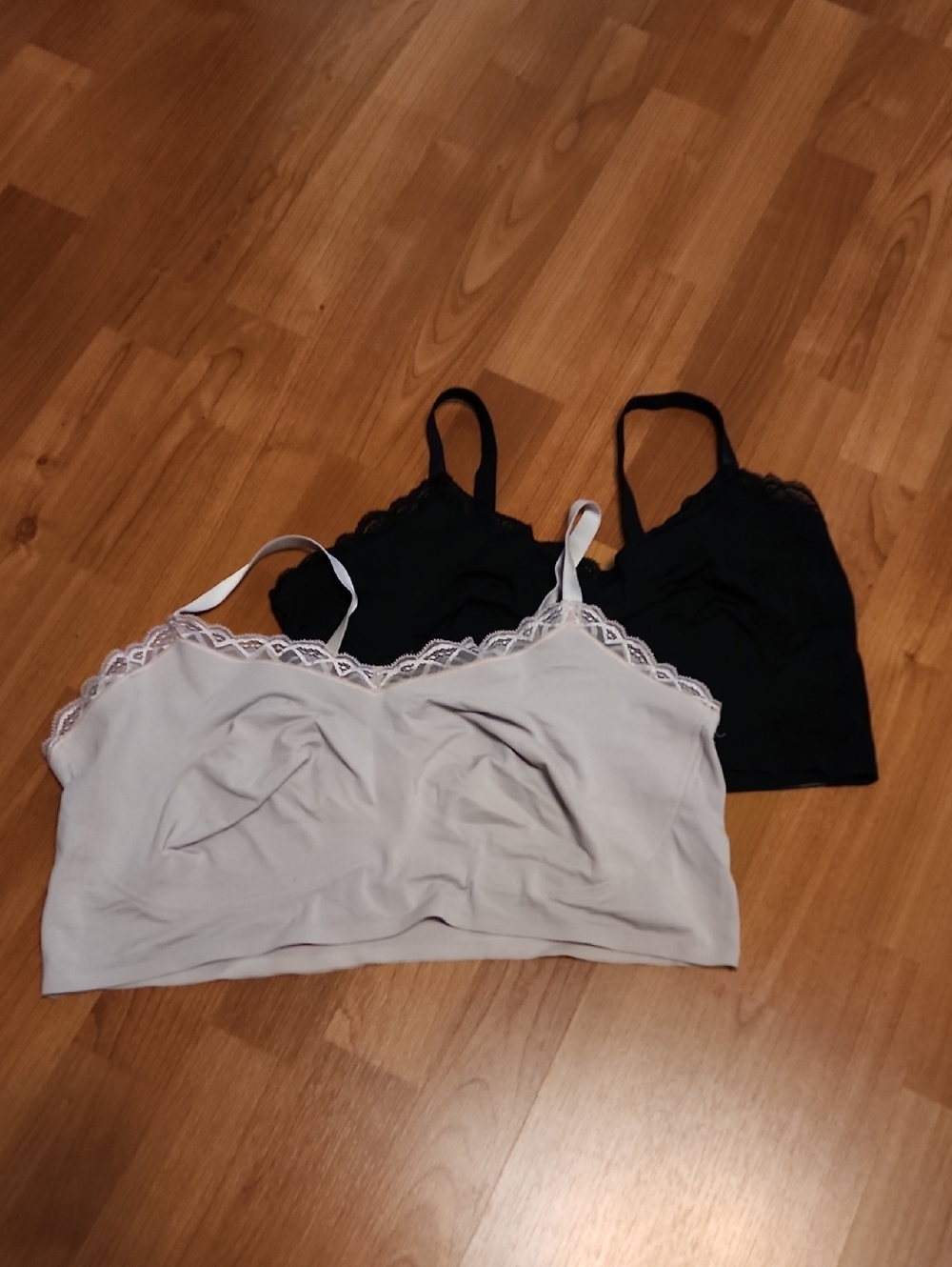 AMO TRUE Seamless Bralette Set - Black & Light Gray